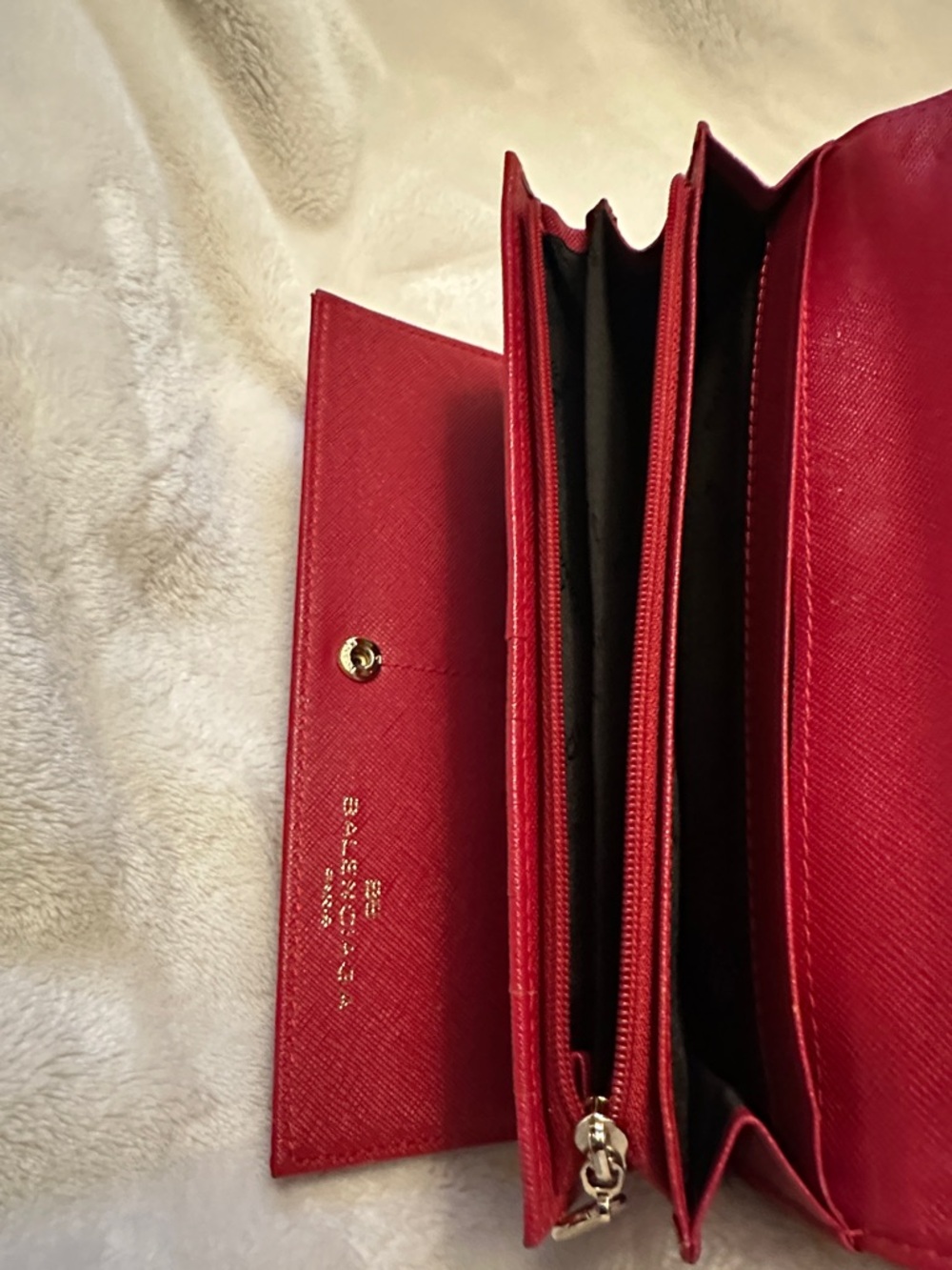 Balenciaga Red Croc-Embossed Crystal-Embellished Clasp Bag - Picture 10 of 11